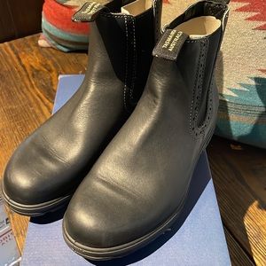 Blundstone #1448 Chelsea AU 6.5/US 9.5 Women’s